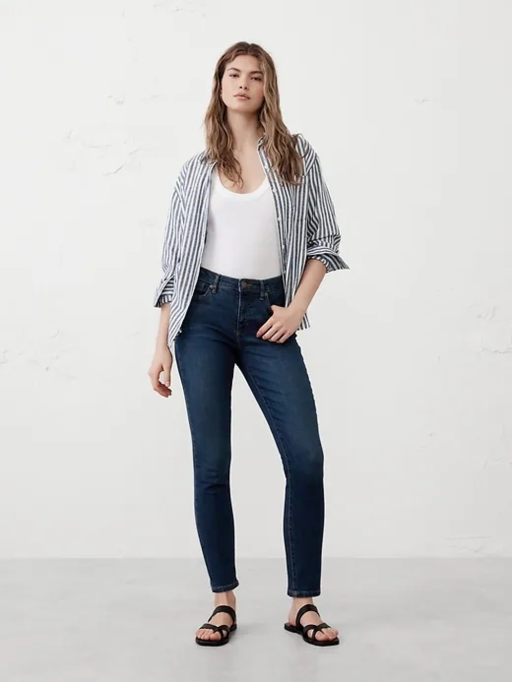 Banana Republic Women's Dark Blue Mid Rise Skinny Jeans